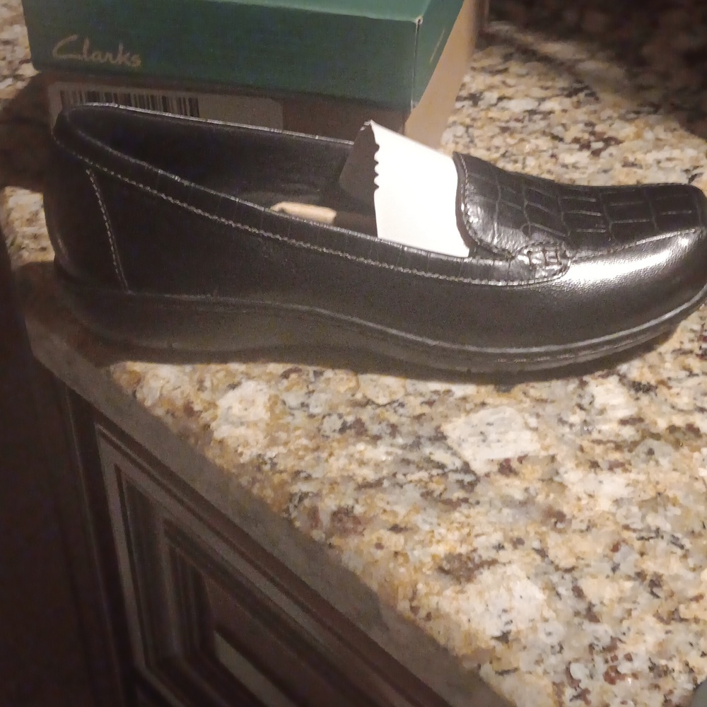 Clark's 8 medium shoes